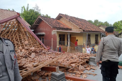 Tersapu Angin Kencang, Pendopo Limasan di Sleman Roboh