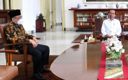 Sinyal Manis, Gus Yahya: PBNU Tak Akan Jauh dari Jokowi