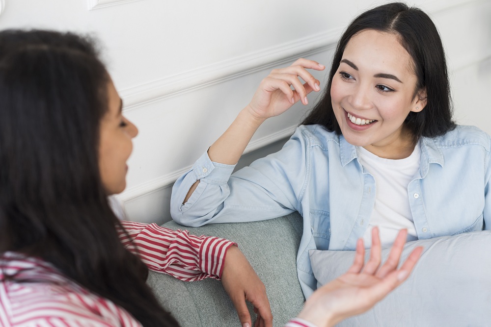 Jenuh? Coba Deep Talk Ini dengan Orang yang Kamu Percaya