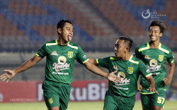 Laga Persebaya vs Arema di GBT Sore Ini, 4.925 Personel Polisi Dikerahkan