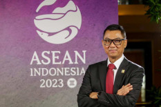 Jadi Tokoh Inspiratif Dunia, Karya Biografi Jokowi Karya Dirut PLN Diterbitkan di Korea
