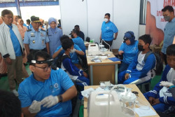 500 Pelajar dan Masyarakat Umum Disasar Pemeriksaan Kesehatan Telinga