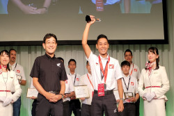 Mekanik Sepeda Motor Honda Indonesia Sabet Gelar Teknisi Terbaik Dunia