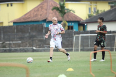 Pelatih Anyar PSS Langsung Tancap Gas Gelar Latihan di Pakembinangun