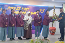 Kenalkan Peran dan Fungsi Bea Cukai ke Siswa lewat Lomba E-Mading