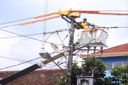Benderang Lampu Jalan di Karanganyar Dari Supply Listrik PLN Andal dan Berkualitas
