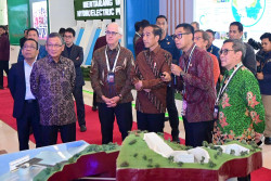 Di Hadapan Presiden Jokowi, Dirut PLN Paparkan Pengembangan Hydropower di Tanah Air