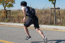 Ilmuwan Korea Ciptakan Exosuit yang Bantu Orang Berlari Lebih Cepat