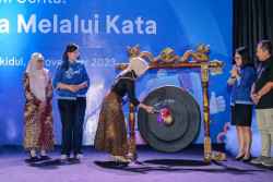 Kenalkan Literasi ke Generasi Muda dengan Cara Lebih Menyenangkan