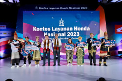 Novianti Hasima dan Neni Susanti Jadi Front Line People Terbaik dalam Kontes Layanan Honda Nasional 2023