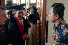 UGM Beri Penjelasan Status Guru Besar Eddy Hiariej Pascaditetapkan Sebagai Tersangka Oleh KPK
