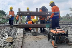 Awas! 26 Perlintasan Sebidang Kereta Api di Kulonprogo Tidak Dijaga