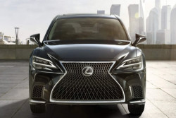 Mobil Hybrid Premium Kian Dicari, Sedan Lexus Diburu