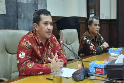 Eko Suwanto, Guru Itu Pahlawan, Pembangun Jati Diri dan Karakter Bangsa