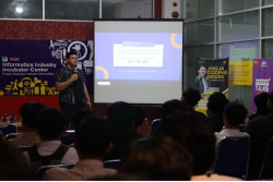 JCH dan Amikom Business Park Berkolaborasi dalam Startup Talk: Memajukan Dunia IT melalui Seminar Frontend dan Backend