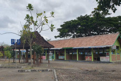 Sepi Pembeli, Pedagang Kuliner di Terminal Dhaksinarga Pilih Setop Berjualan