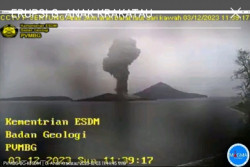 Gunung Anak Krakatau Meletus Lagi, Luncurkan Abu Vulkanik 1,5 Kilometer