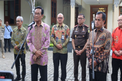 Serahkan DIPA dan Buku Alokasi TKD 2024, Belanja Negara di DIY 2024 Naik 12,08 Persen