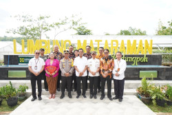 Tingkatkan Edukasi di Kampung Madu, PLN UID Jawa Tengah dan DIY Salurkan Bantuan untuk Pengembangan Masyarakat Kedungpoh Lor