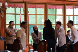 Prabowo makan hingga berjoget dengan Nikita Mirzani dan Lesti Kejora