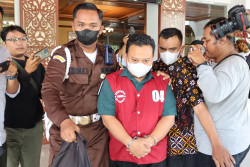 Terlibat Mafia Tanah Kas Desa, Jagabaya Caturtunggal Ditahan Kejati DIY