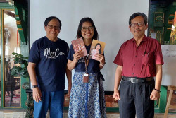 Bantu Penyintas Gagal Ginjal, Cornellia & Co Luncurkan Buku Marcom Essential