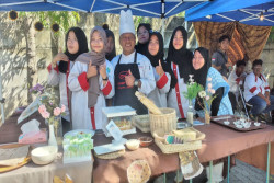 Gelar VHS Sekuner Fest 2023, Banyak Produk Kuliner Baru Ditampilkan Siswa SMK Mulia Dua