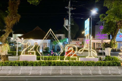 Libur Nataru, Dinas Pariwisata Jogja Hadirkan Ornamen Lampu Lorong Waktu di Kotabaru