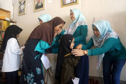 Budayakan Literasi hingga Peduli Purnabakti, PLN melalui PIKK dan YBM Bikin Aksi Sosial