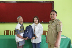 Jelang Pergantian Tahun, Angkasa Pura I YIA Bagikan 500 Paket Sembako untuk 250 Warga Sekitar Bandara