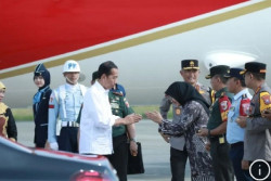 Tiba di Banyuwangi, Jokowi Disambut Gubernur Khafifah, Ini Agendanya
