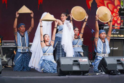 Membuka 2024 Bersama Sheila On 7 dan Ribuan Penonton di Swara Prambanan