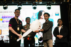 Pengundian Shopsational SCH, Pengunjung Sleman City Hall Dapat Hadiah Motor