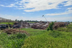 Angin Kencang Bikin Los Mbako Tempat Syuting Gadis Kretek di Klaten Rata dengan Tanah