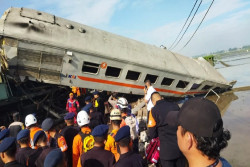 Kronologi Tabrakan Kereta Api Turangga dan KA Bandung Raya yang Tewaskan Tiga Orang