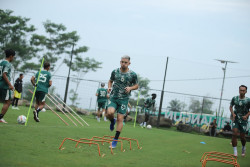 Pemain PSS Jalani Latihan Usai Libur Panjang