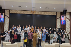 Mengenal Lebih Dekat Tren Kesehatan Pariwisata, FK UAD Gelar Diskusi Panel