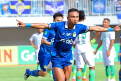 Tekuk PSMS, Skema Counter Attack ala Kas Hartadi Berjalan Mulus