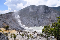 Gunung Tangkuban Parahu Dikabarkan Meletus, Ini Kata PVMBG