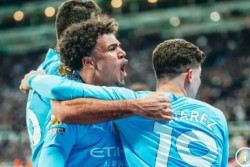 Menang Dramatis Lawan Newcastle, Manchester City Tempel Liverpool