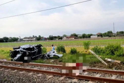 Mobil Tertabrak Kereta Api di Prambanan Tewaskan 2 Orang, Ini Penjelasan KAI Daop 6 Yogyakarta