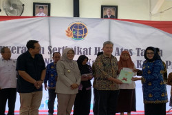 Kantor BPN Kulonprogo Bagikan 379.224 Sertifikat Tanah Program PTSL