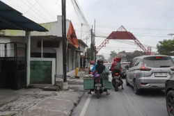 Abu Erupsi Gunung Merapi Meluas hingga Kawasan Perkotaan Boyolali