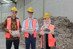 PT Solusi Bangun Indonesia Terima Kiriman Perdana 30 Ton Sampah RDF Sleman