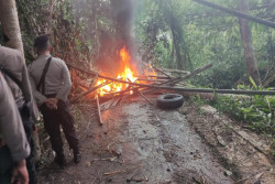 Penertiban Tambang Ilegal di Kulonprogo Dihalangi Massa