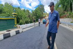Sempat Amblas Usai Diresmikan, Jalan Tawang - Ngalang Kembali Dibuka