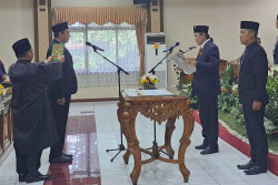 Awan Hernowo Dilantik menjadi Pengganti Antarwaktu DPRD Kota Magelang