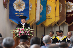 Prof. Agus Maryono Jadi Guru Besar Pertama Sekolah Vokasi UGM