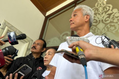 Ganjar Janji Permudah Akses Bagi Perempuan di Indonesia