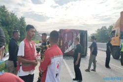 Rombongan Satgas Partai Hanura Kecelakaan di Tol Solo-Ngawi, Sejumlah Orang Terluka